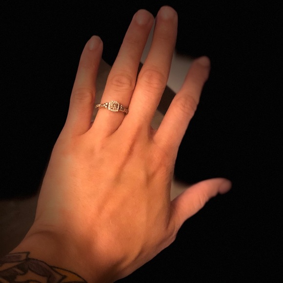 14k levian ring size 4.5-5 - Picture 3 of 6